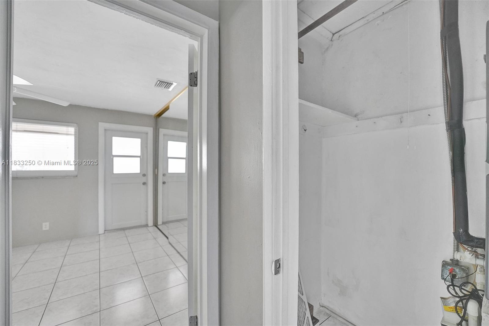 2909 Middle River Dr # 204