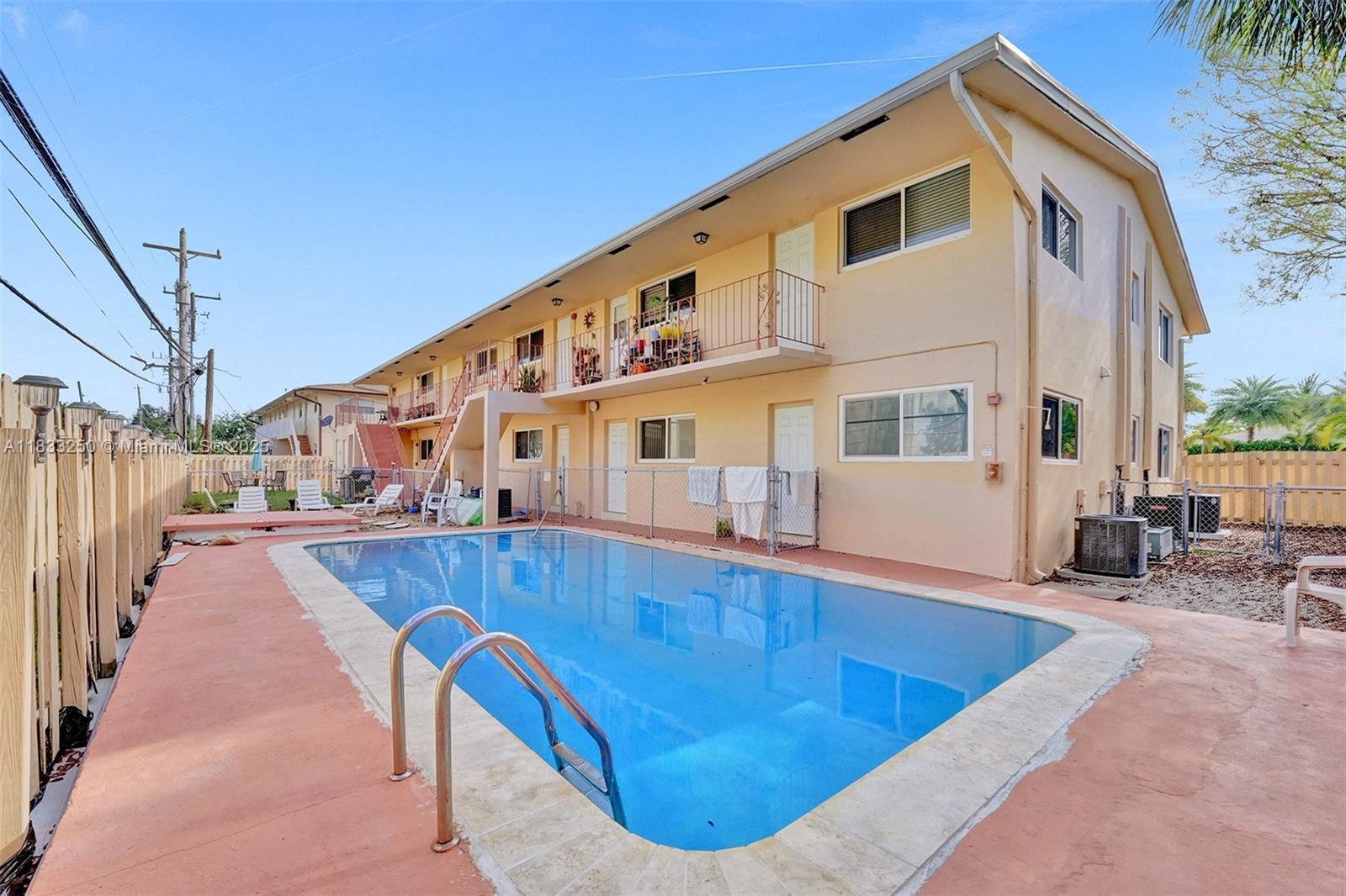 2909 Middle River Dr # 204