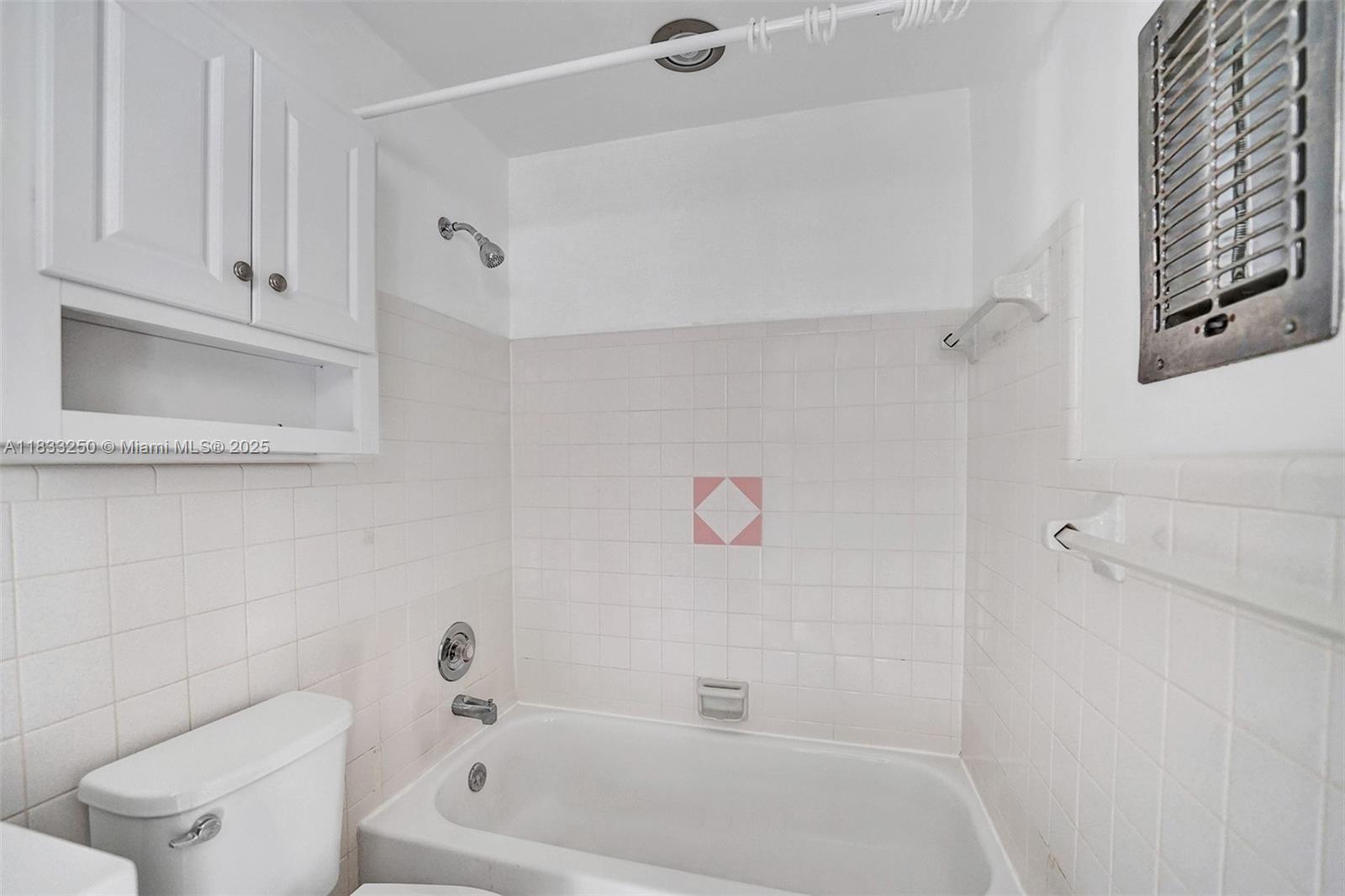 2909 Middle River Dr # 204