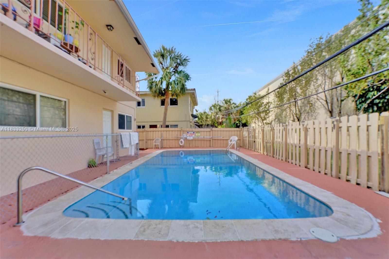 2909 Middle River Dr # 204