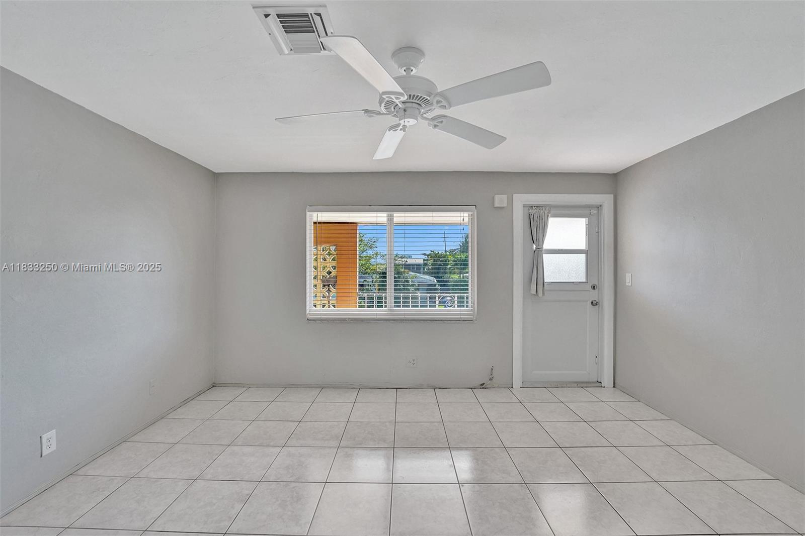 2909 Middle River Dr # 204