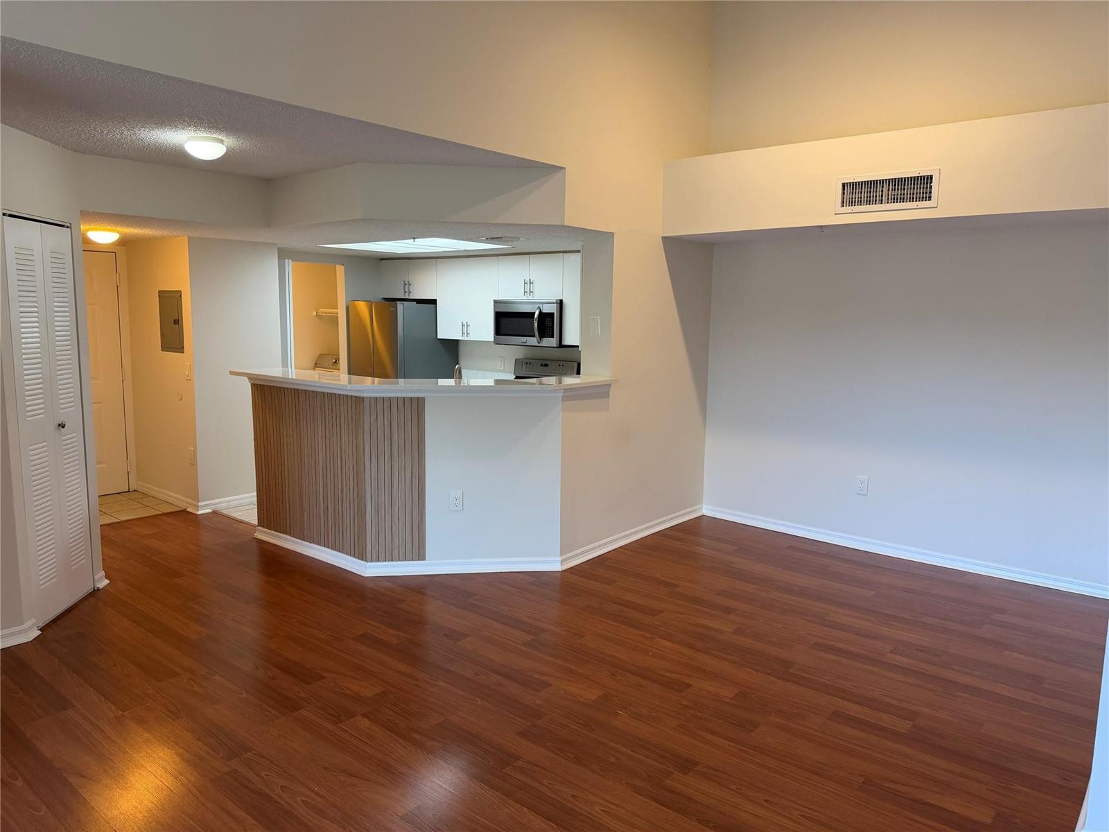 5005 Wiles Road # 307