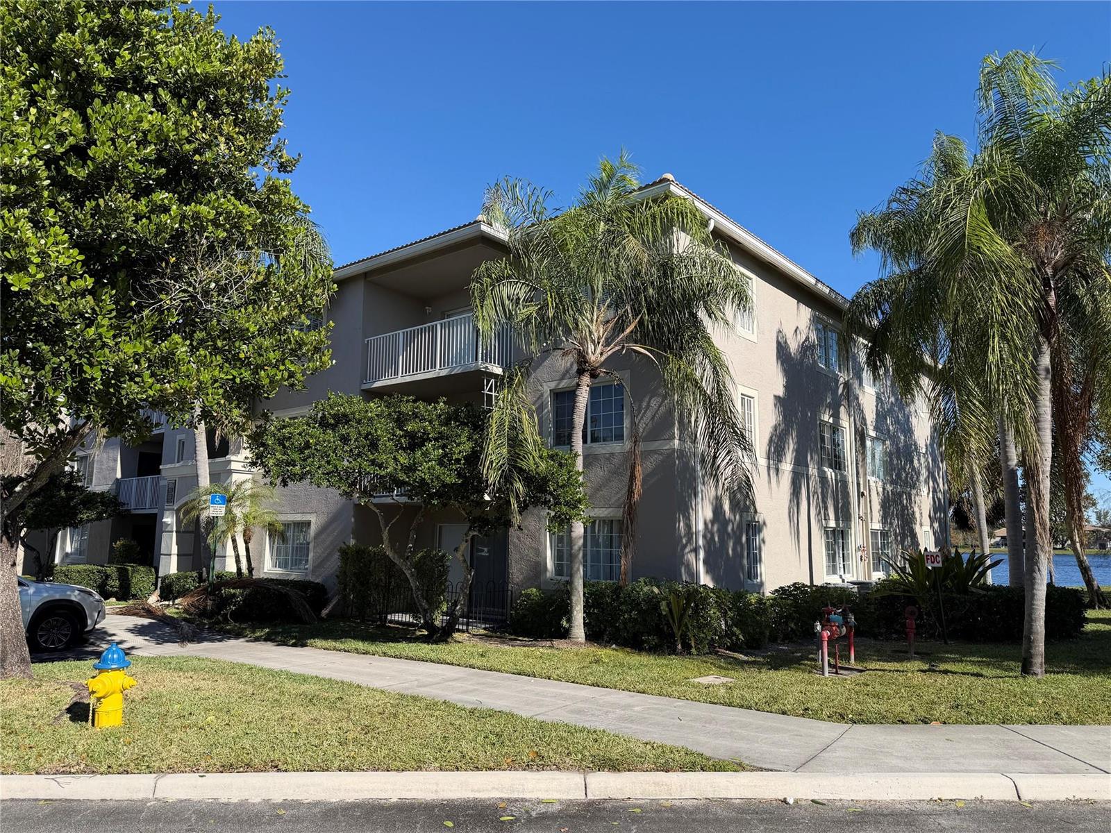 5005 Wiles Road # 307