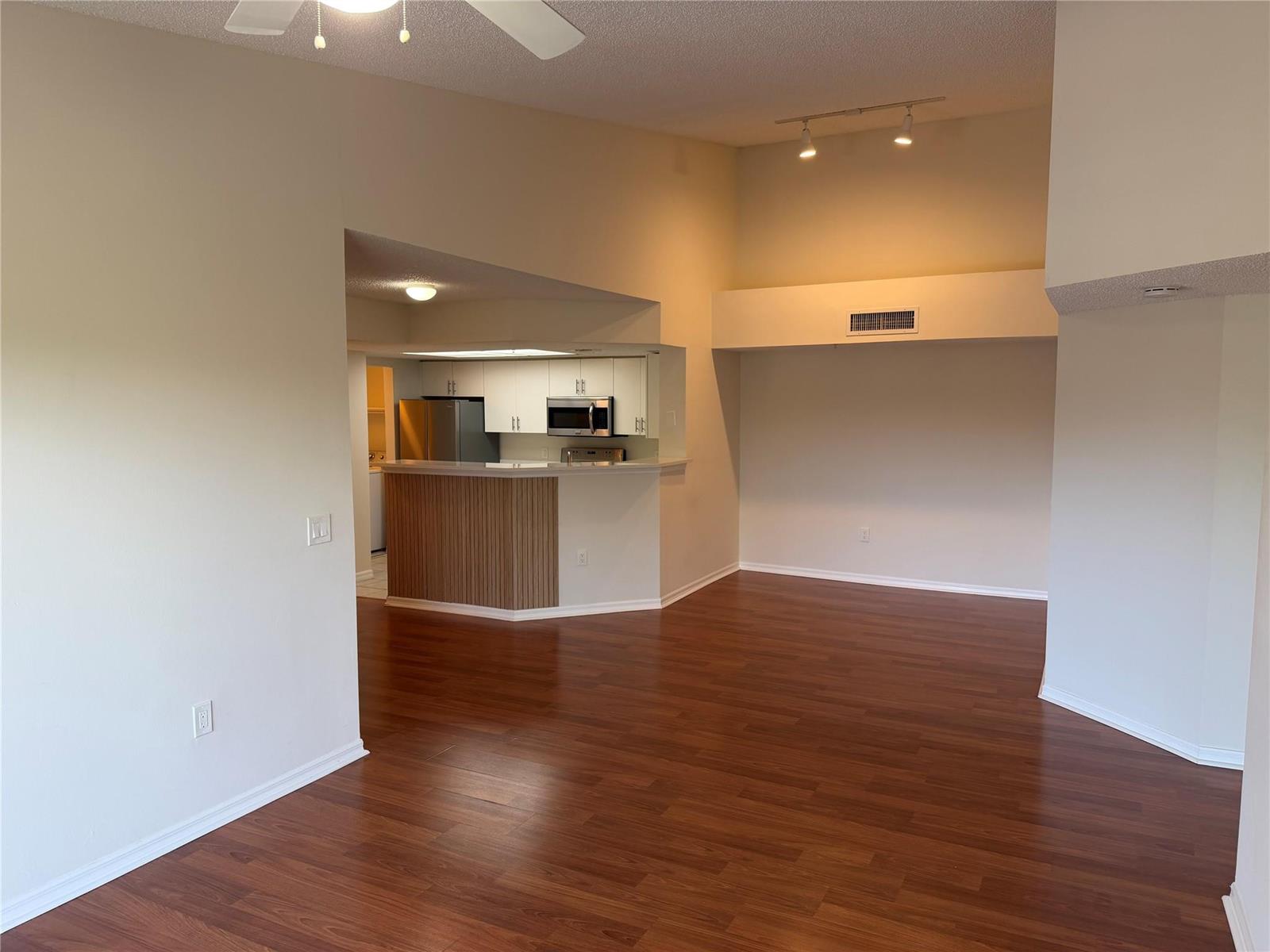 5005 Wiles Road # 307