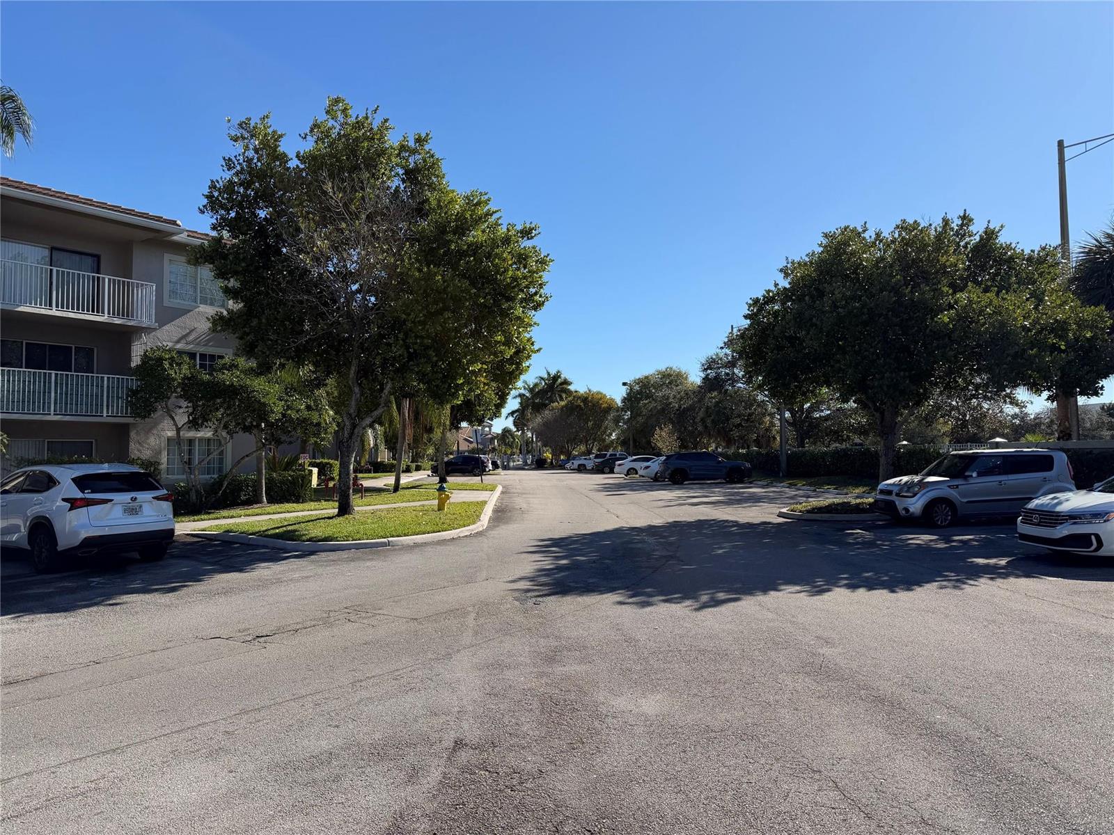 5005 Wiles Road # 307