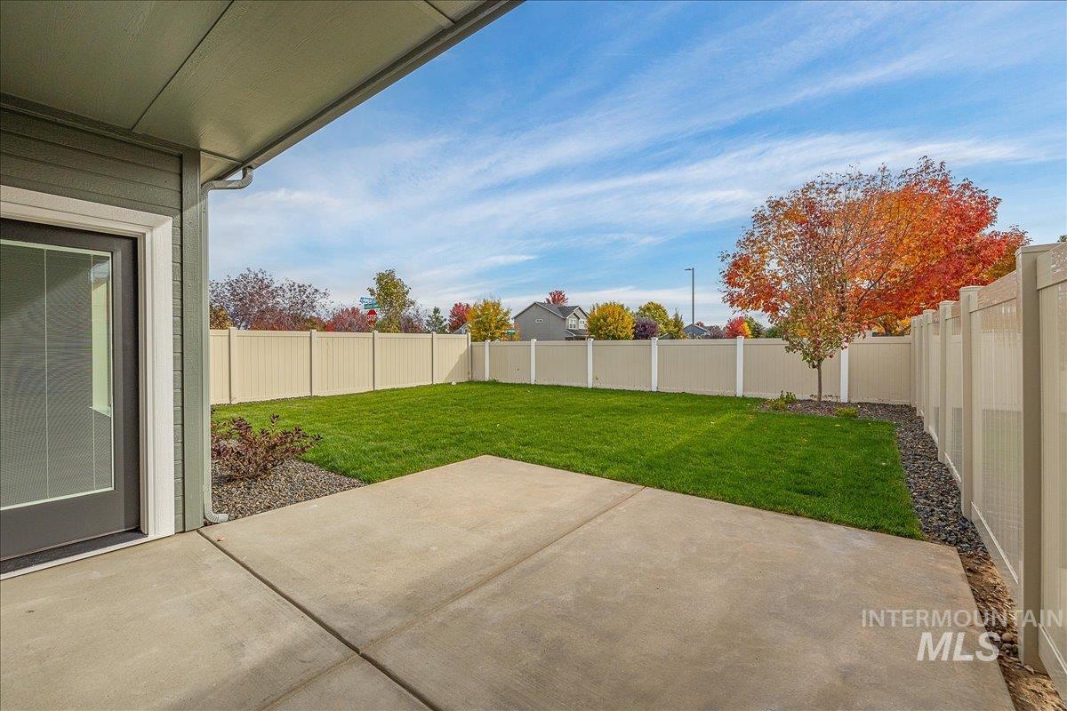 4934 N White Cap Lane