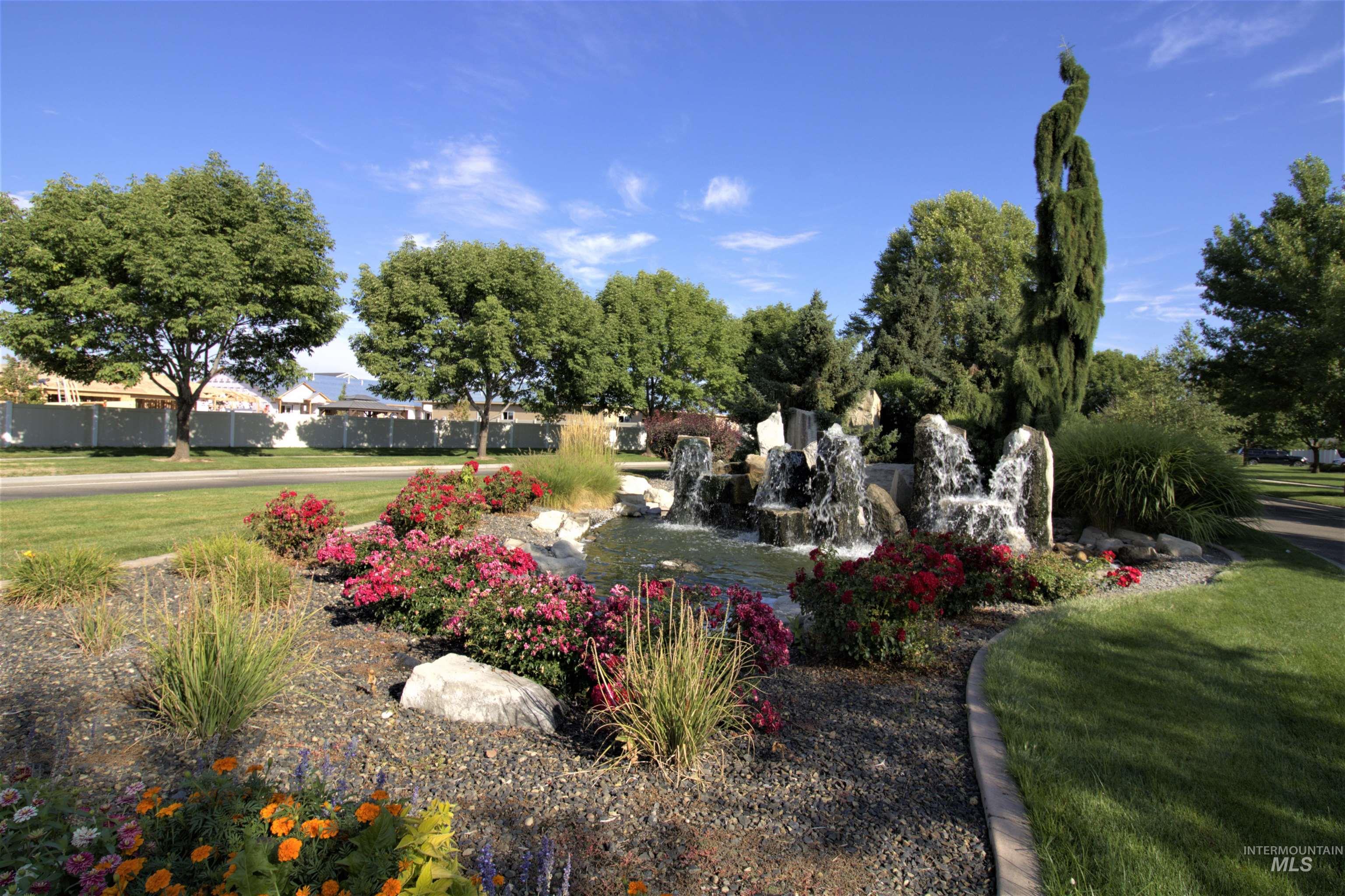 4934 N White Cap Lane