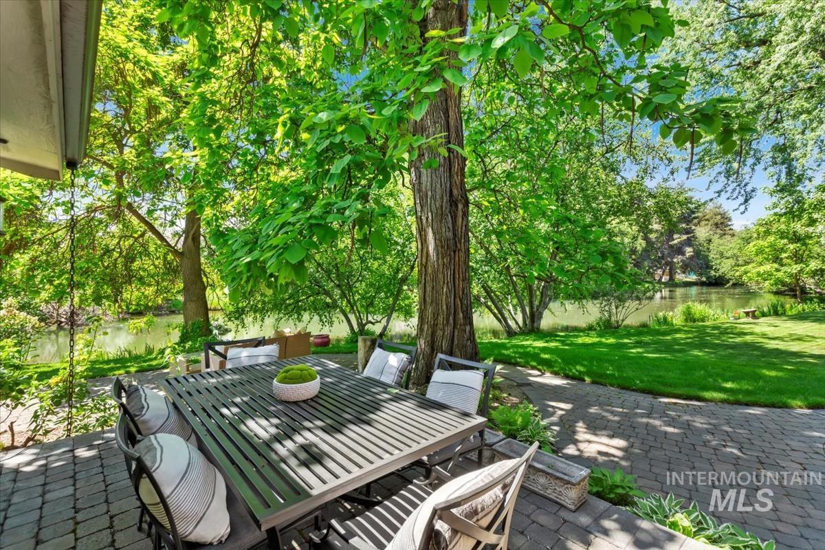 2057 S White Pine Lane