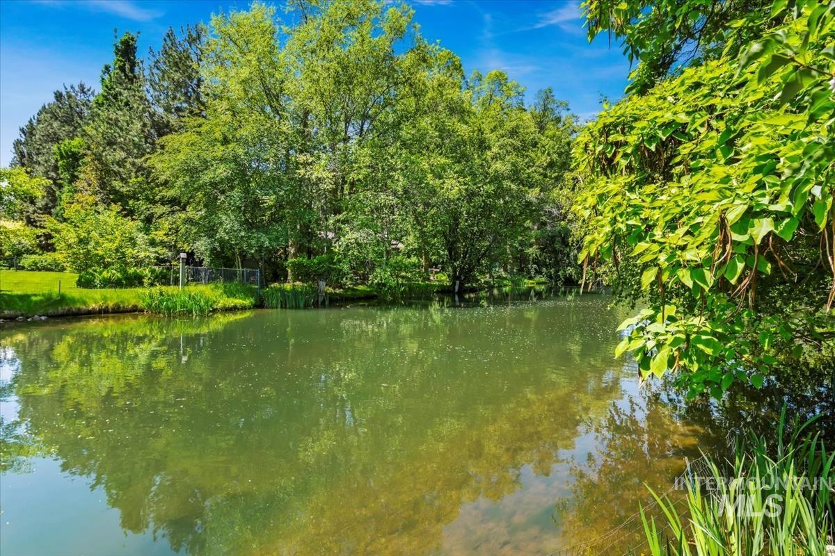 2057 S White Pine Lane