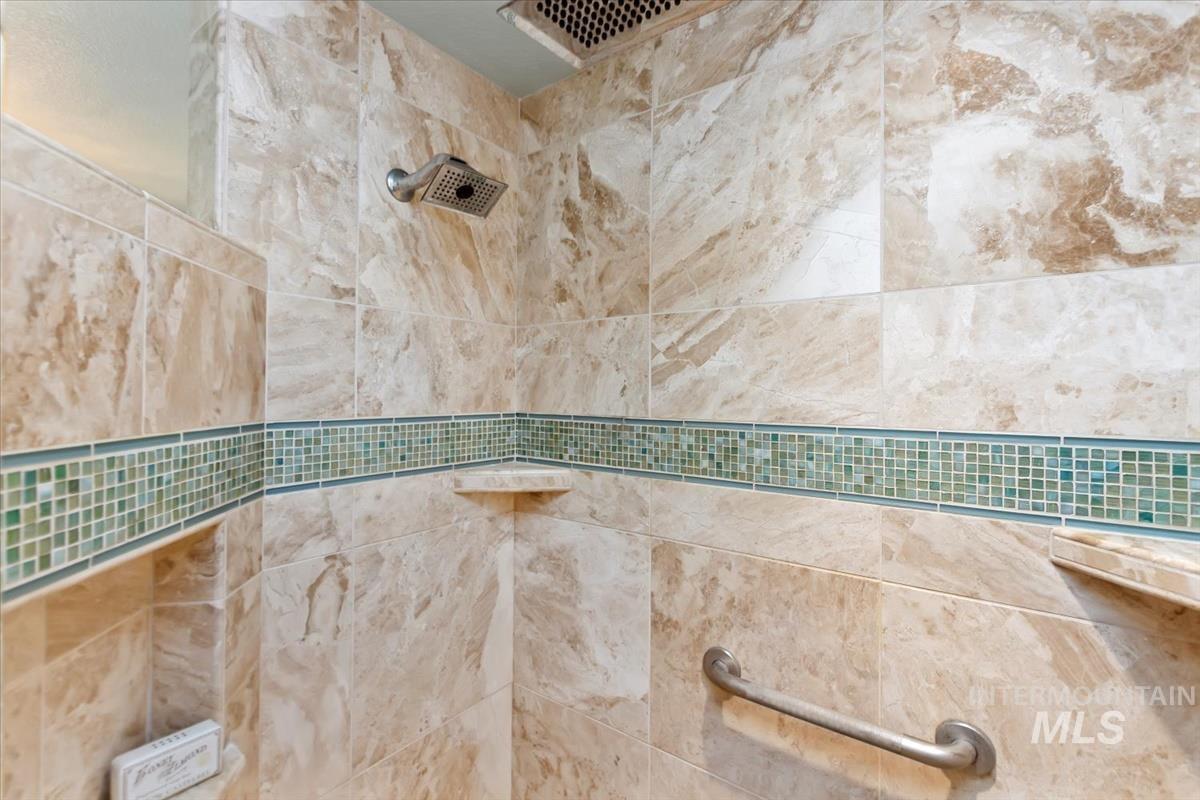 2057 S White Pine Lane