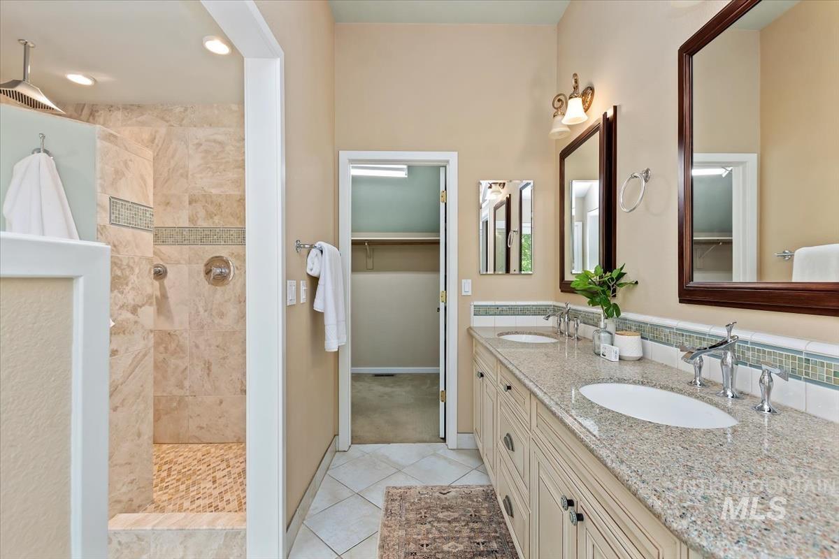 2057 S White Pine Lane