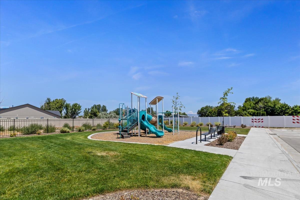 4662 W Riva Capri Ct