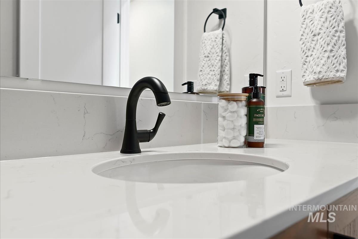 4662 W Riva Capri Ct