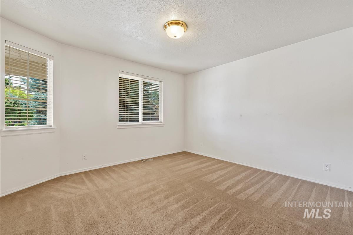 12370 W Meadow Wood Dr