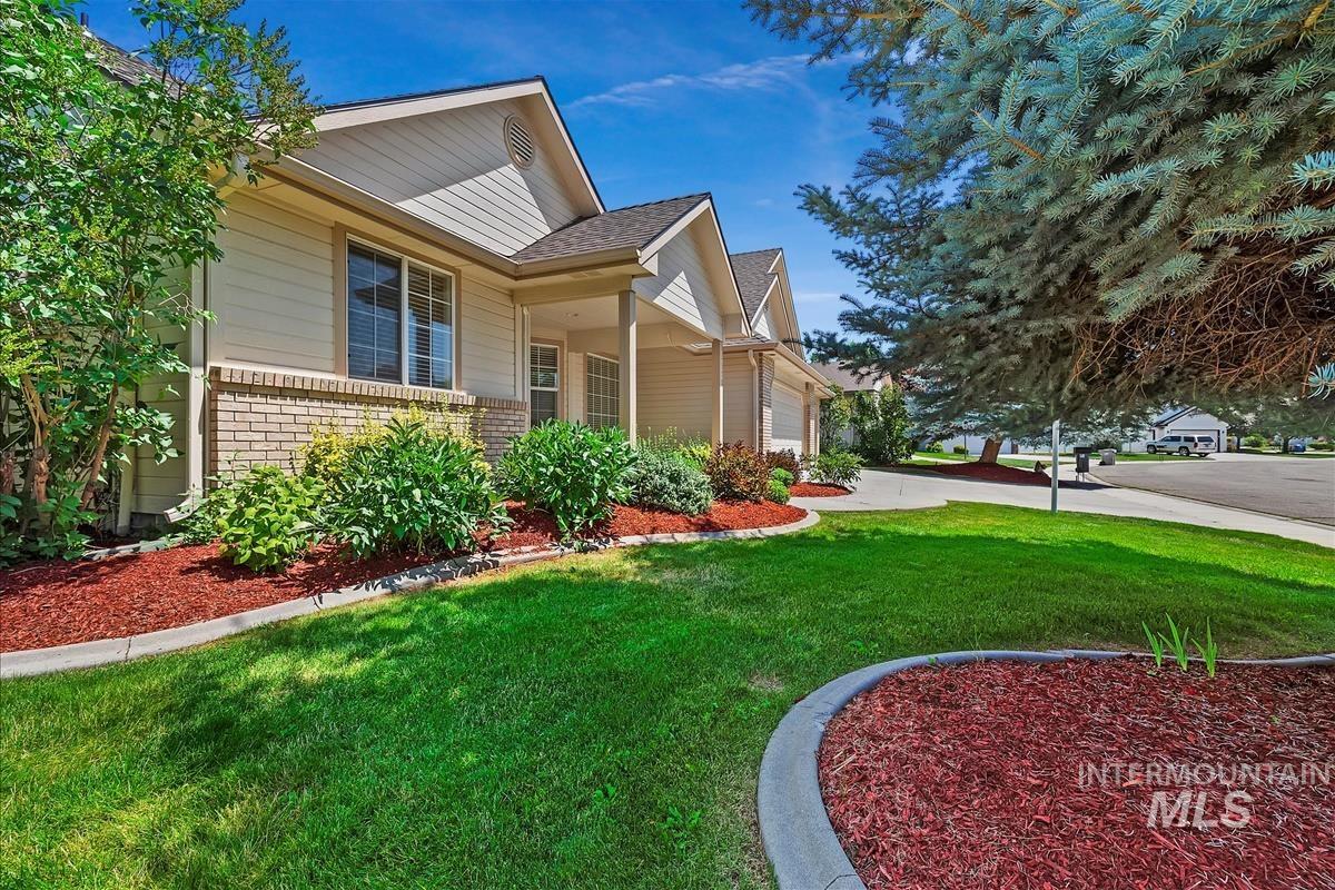 12370 W Meadow Wood Dr