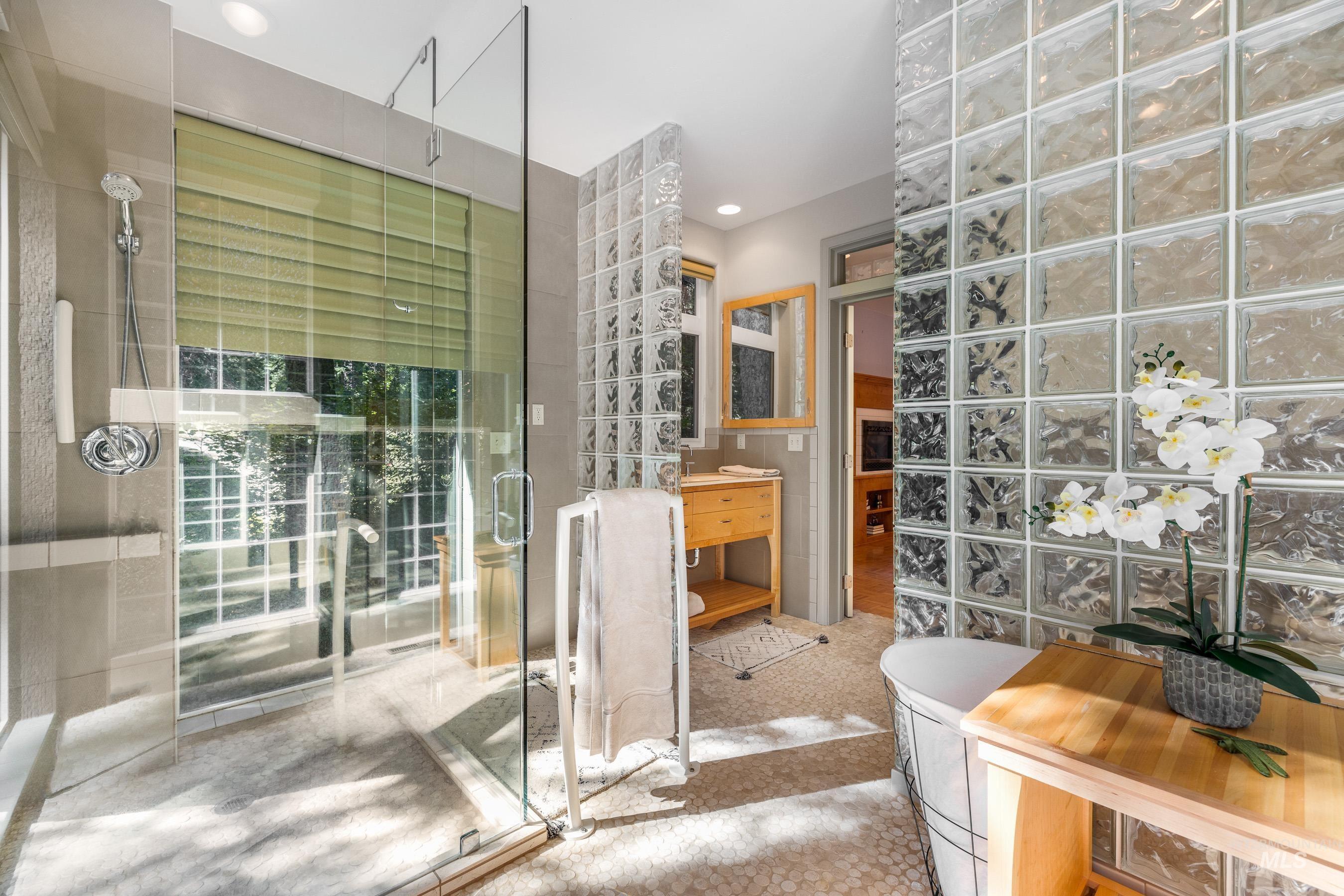 2402 Warren Wagon Road, McCall