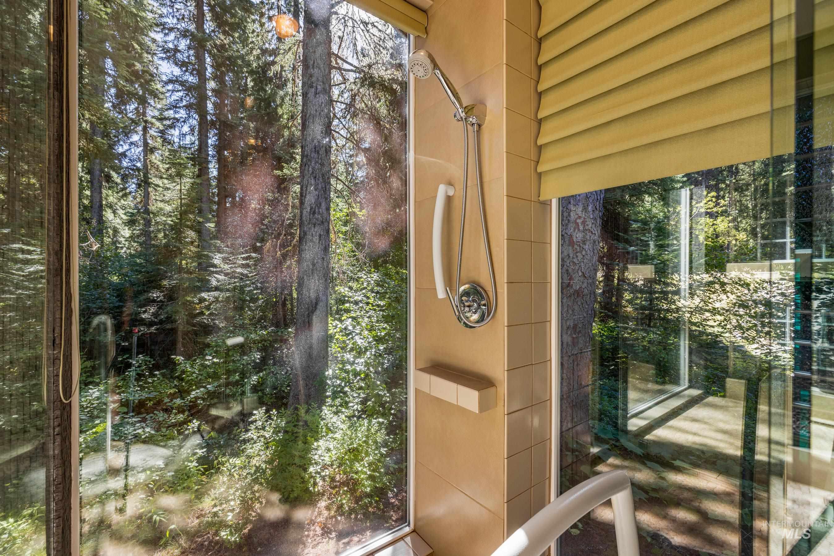 2402 Warren Wagon Road, McCall