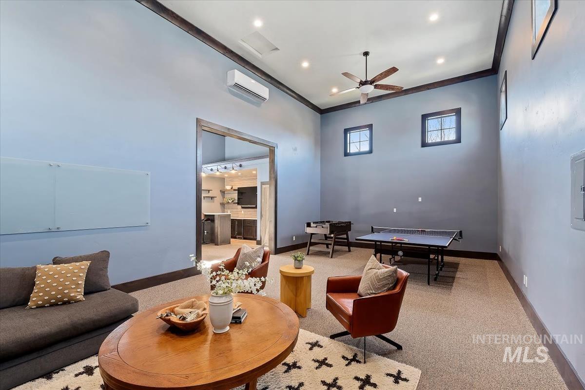 7009 N Spurwing Rim Pl