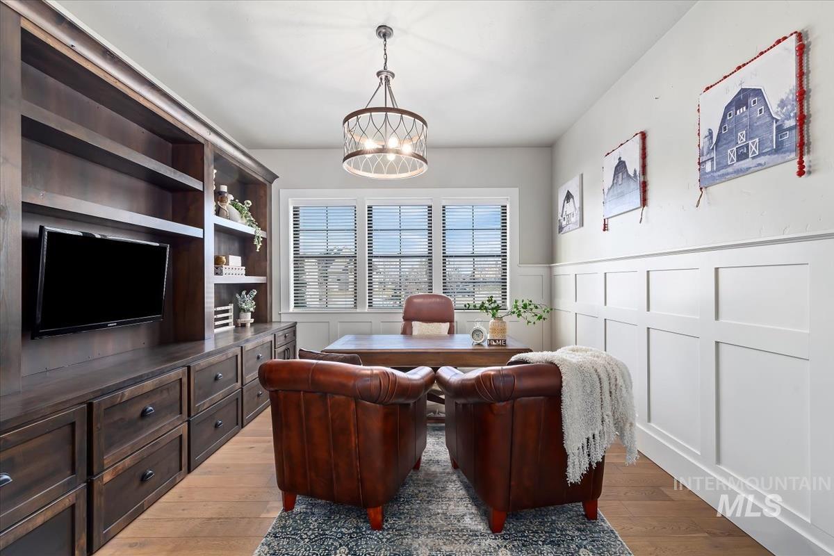 7009 N Spurwing Rim Pl