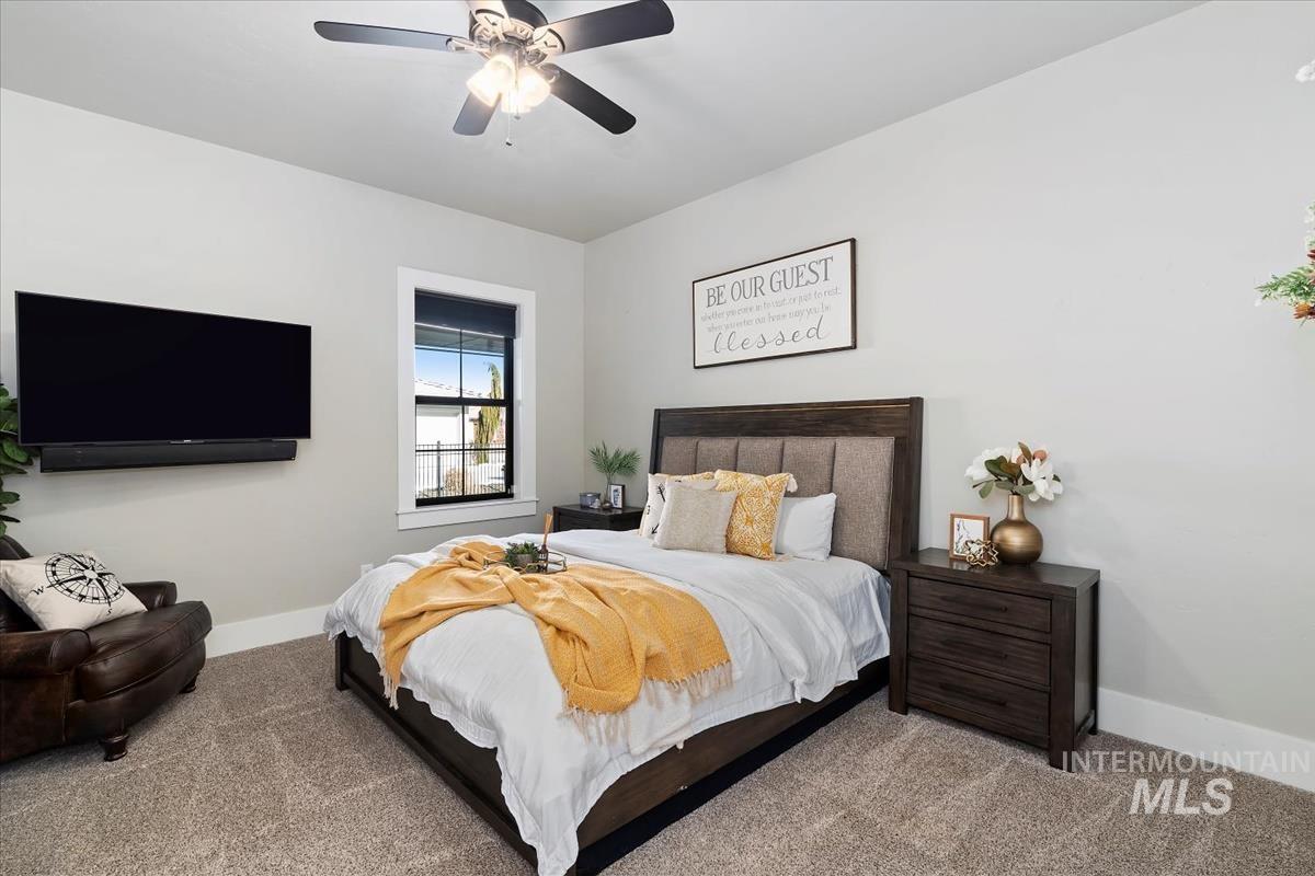 7009 N Spurwing Rim Pl