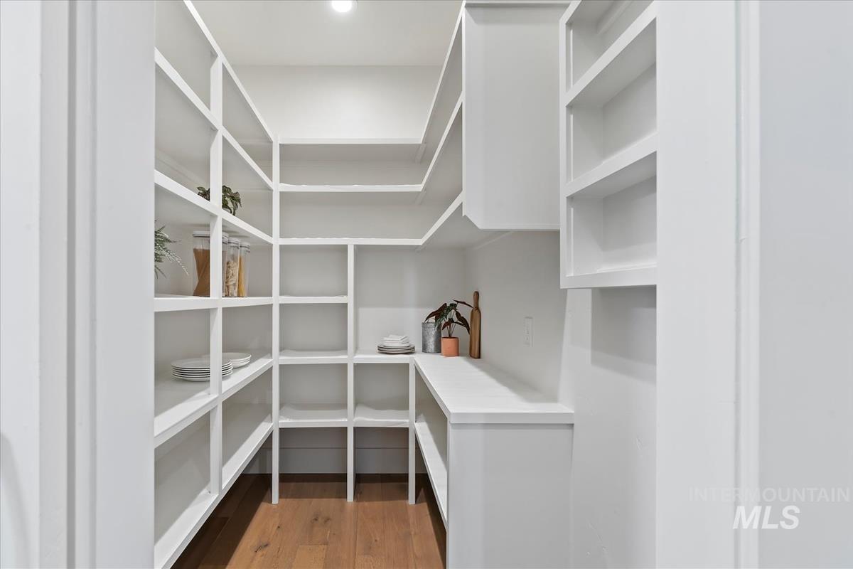 7009 N Spurwing Rim Pl