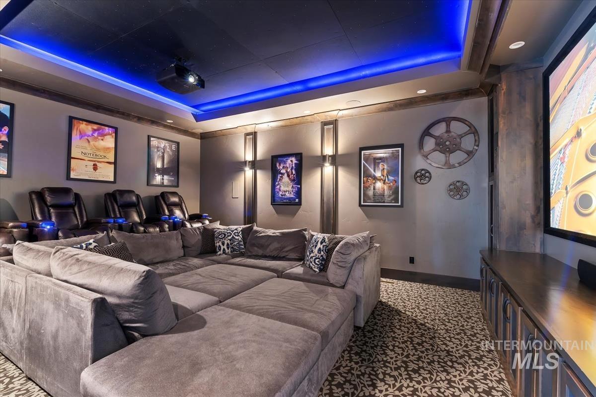 7009 N Spurwing Rim Pl