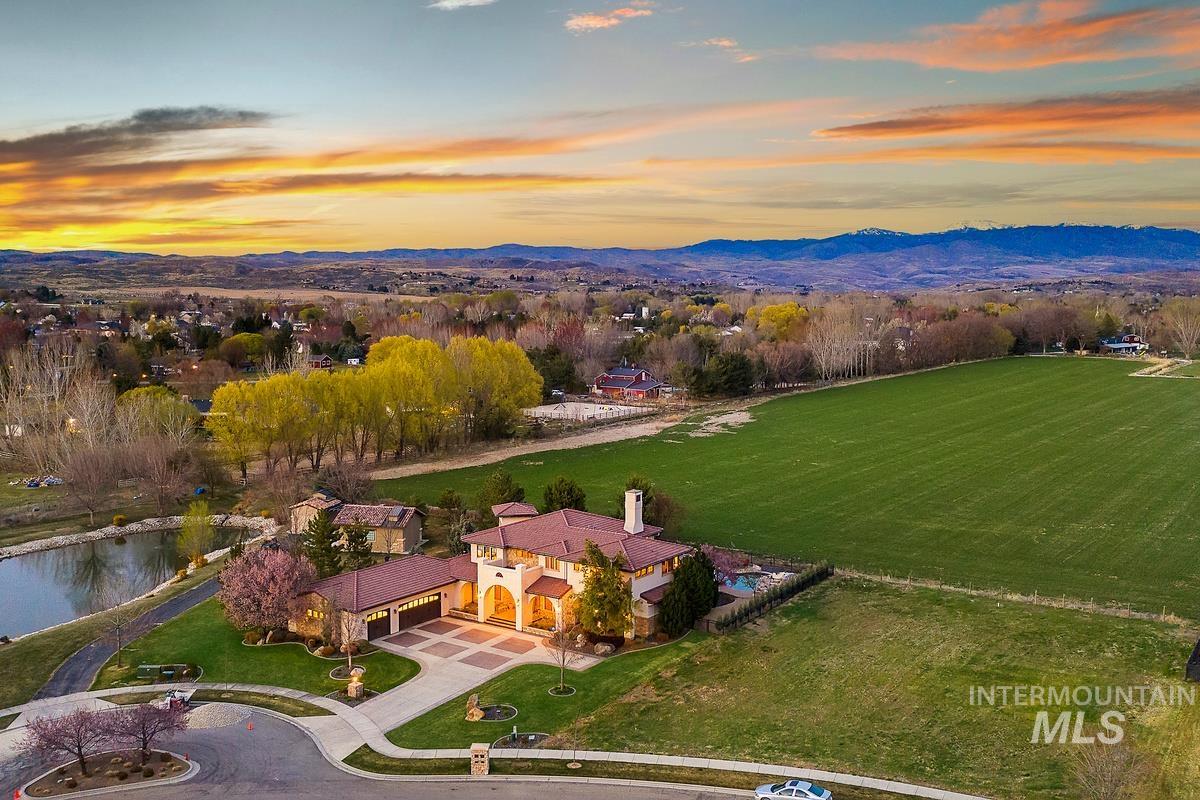 1978 N Valle Bello Way