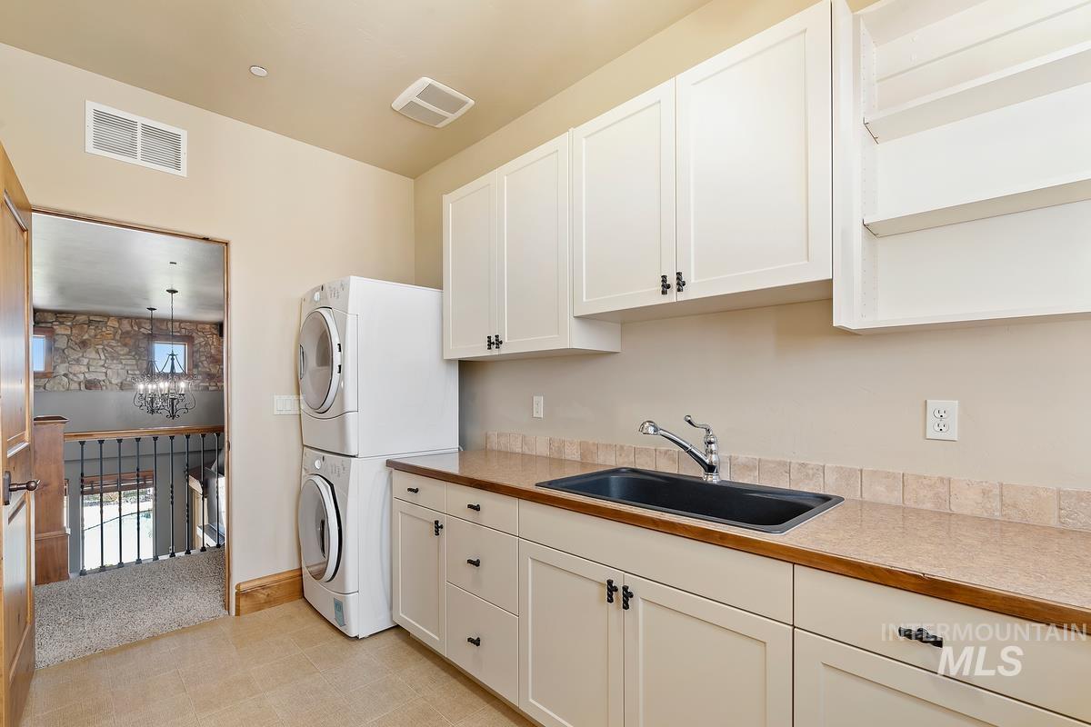 1978 N Valle Bello Way