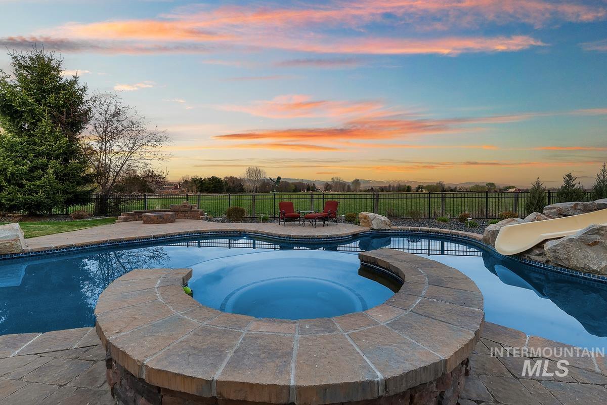 1978 N Valle Bello Way