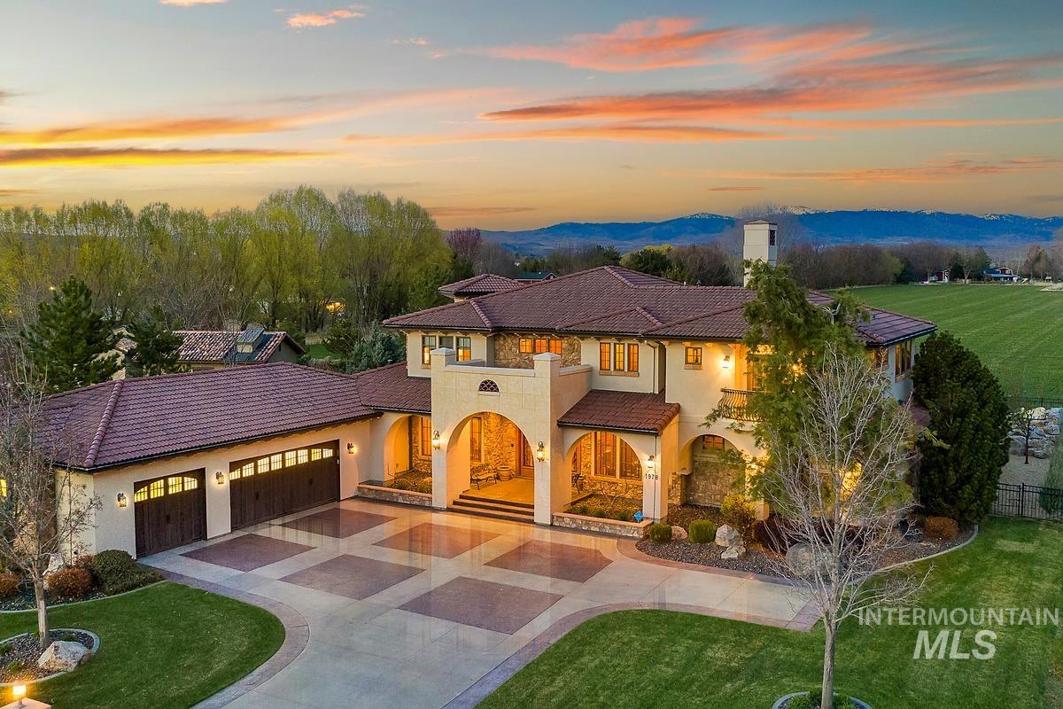 1978 N Valle Bello Way