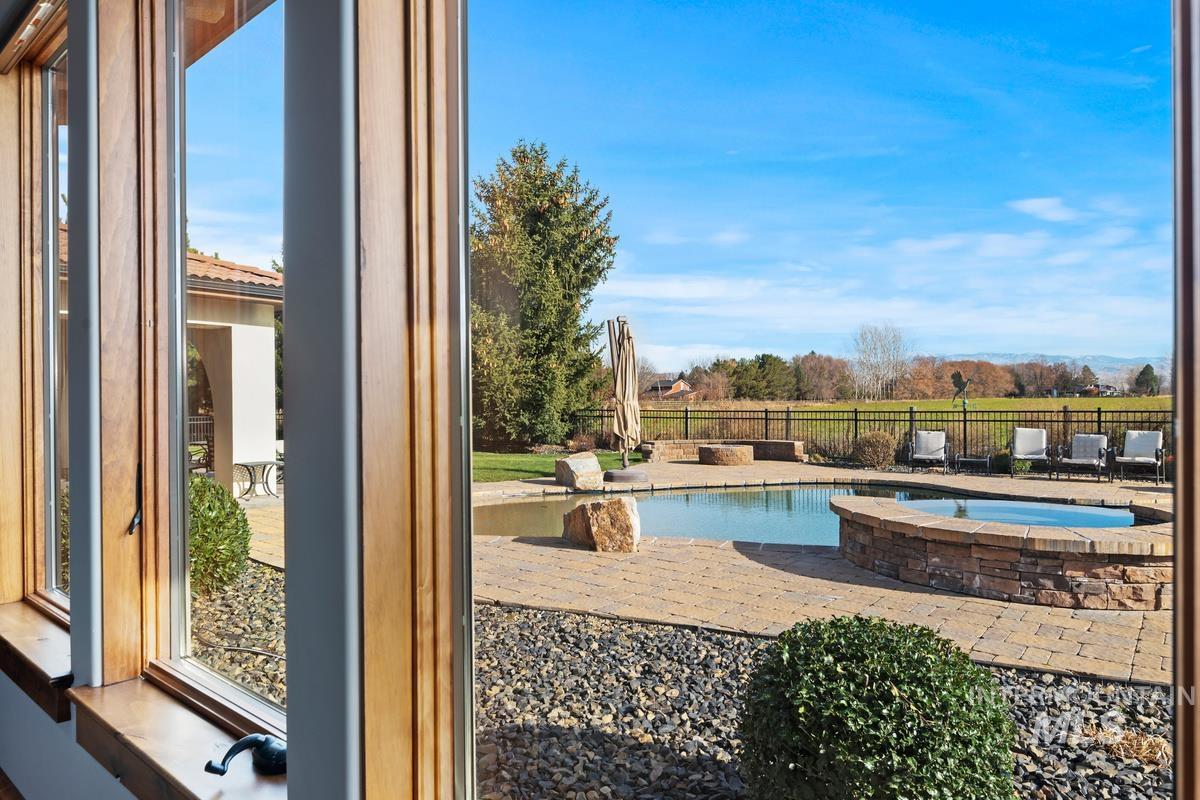 1978 N Valle Bello Way