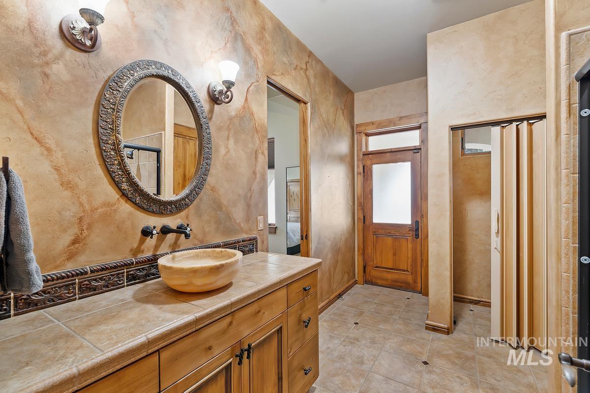 1978 N Valle Bello Way