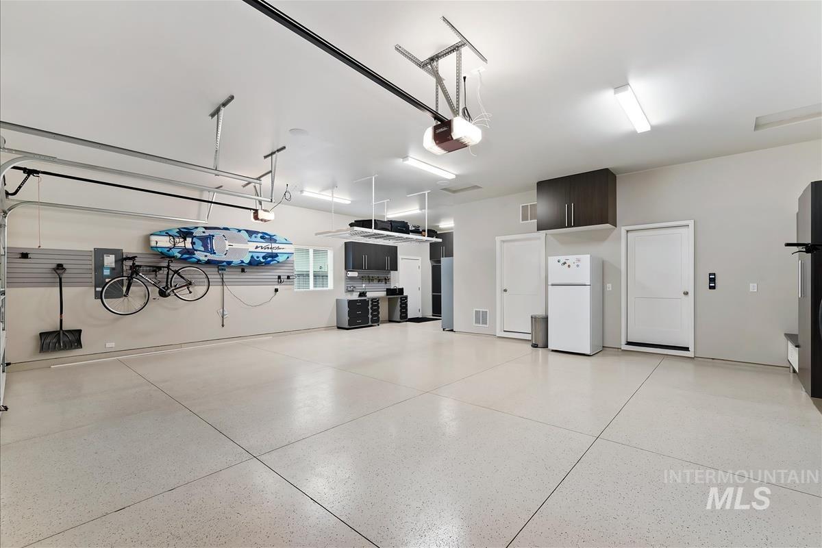 4904 W Frenchglen Dr