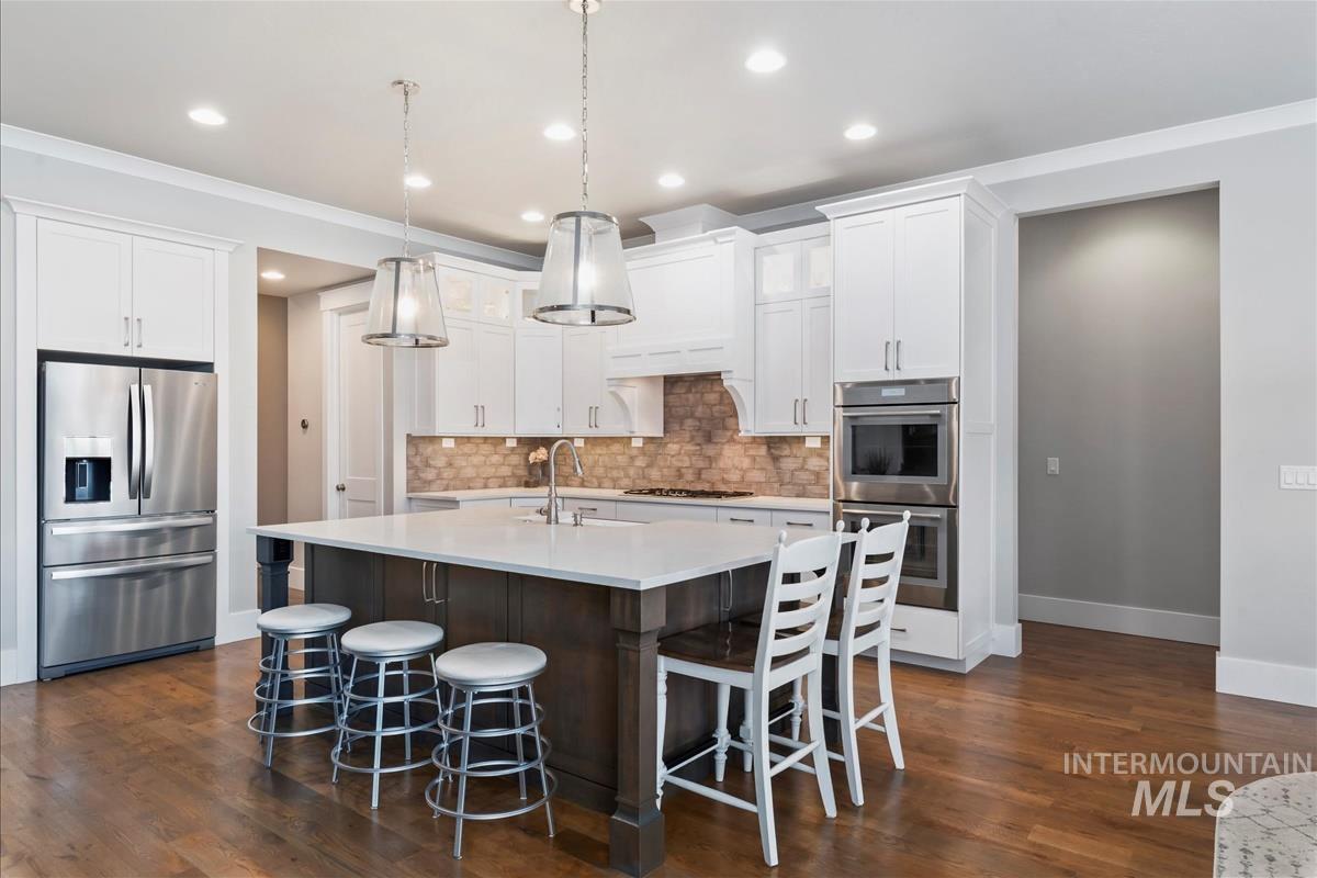 4904 W Frenchglen Dr