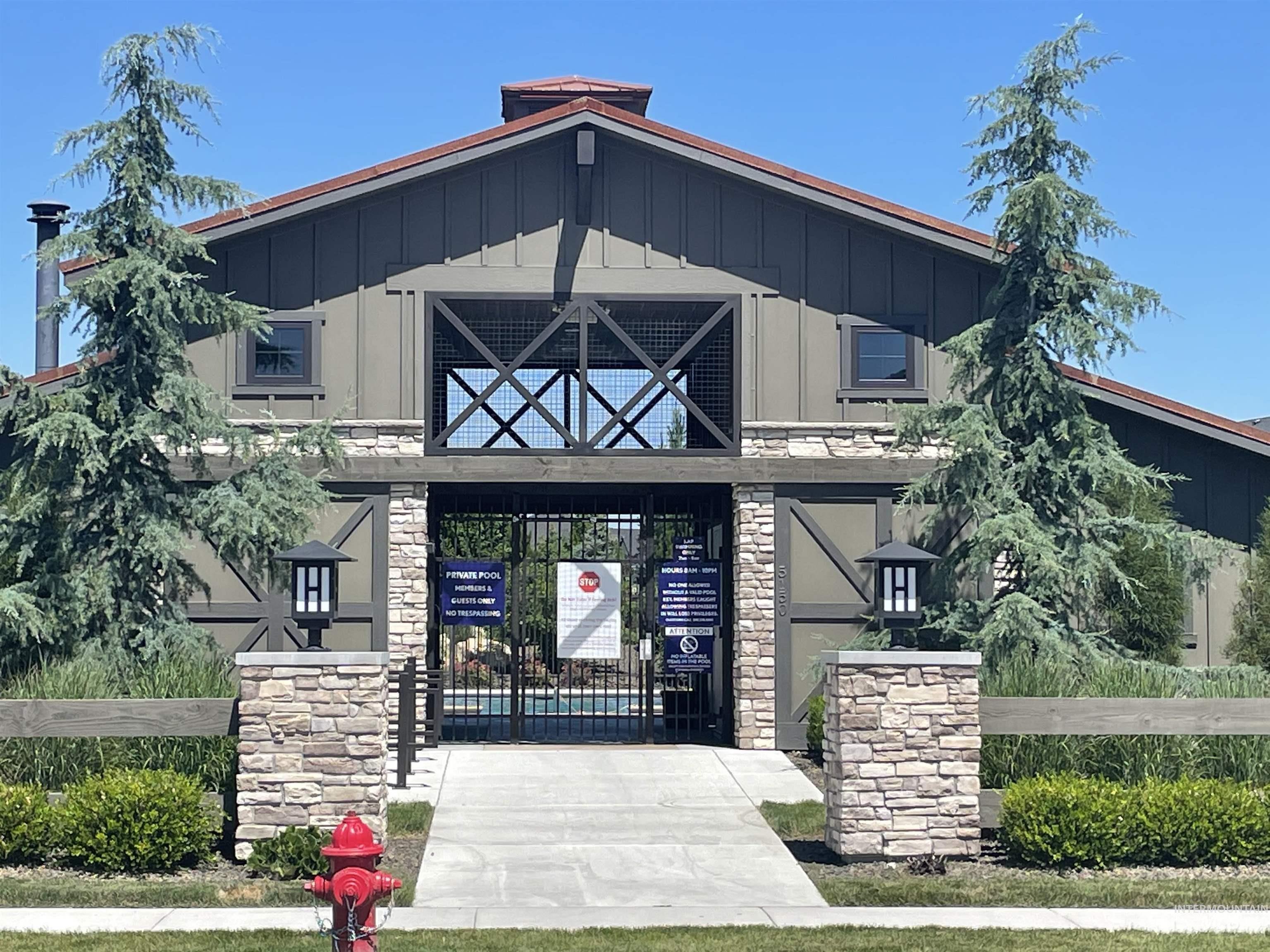 4904 W Frenchglen Dr