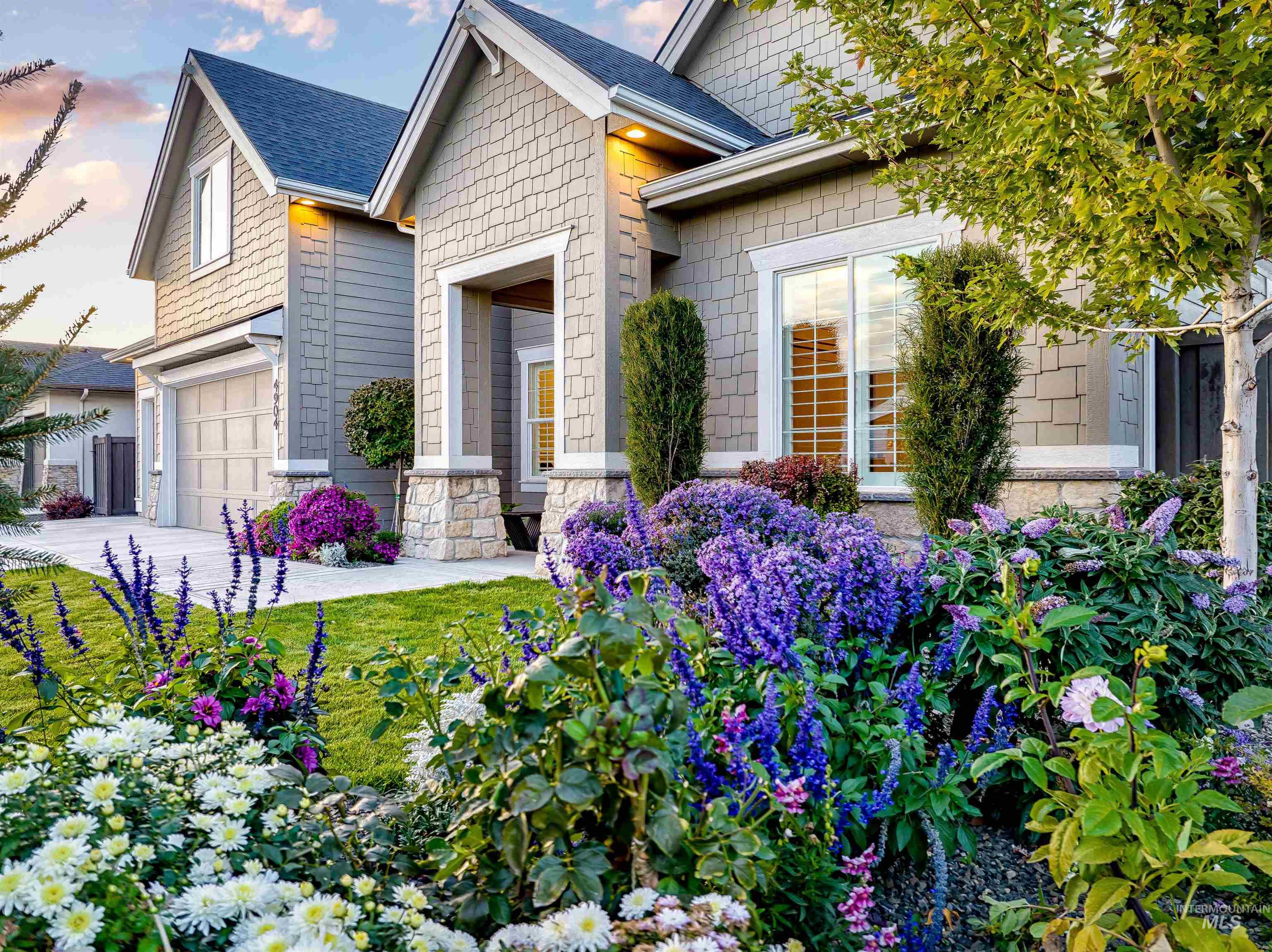 4904 W Frenchglen Dr