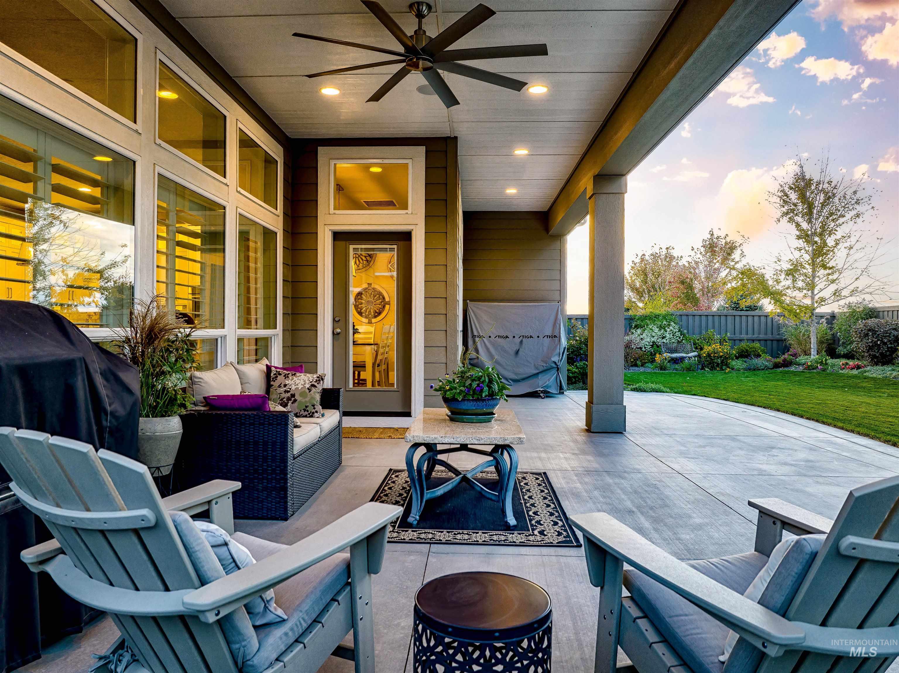 4904 W Frenchglen Dr