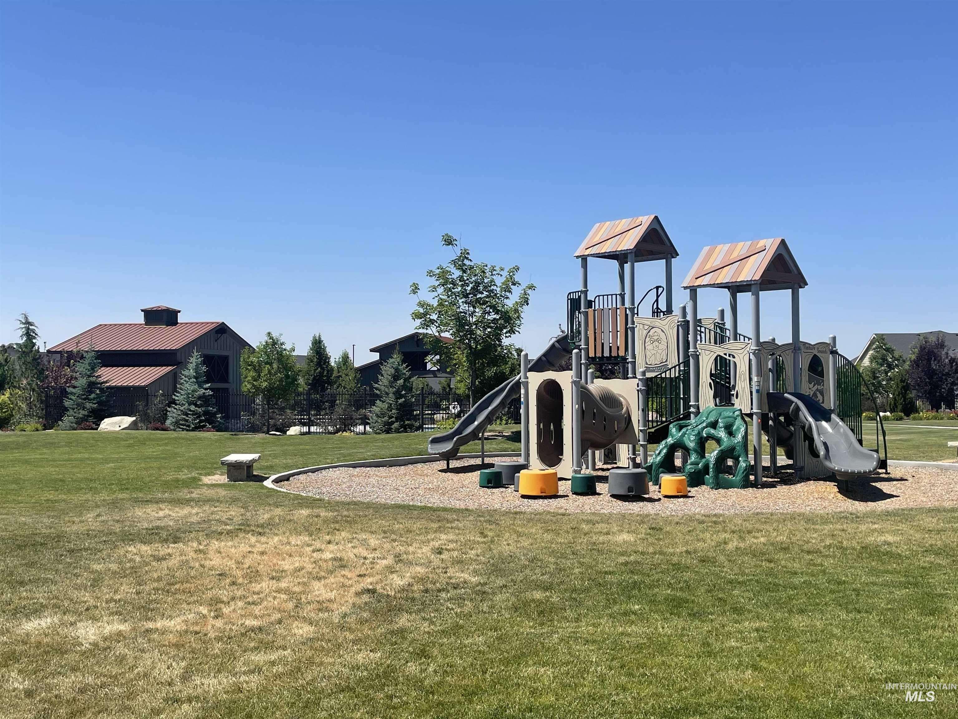 4904 W Frenchglen Dr