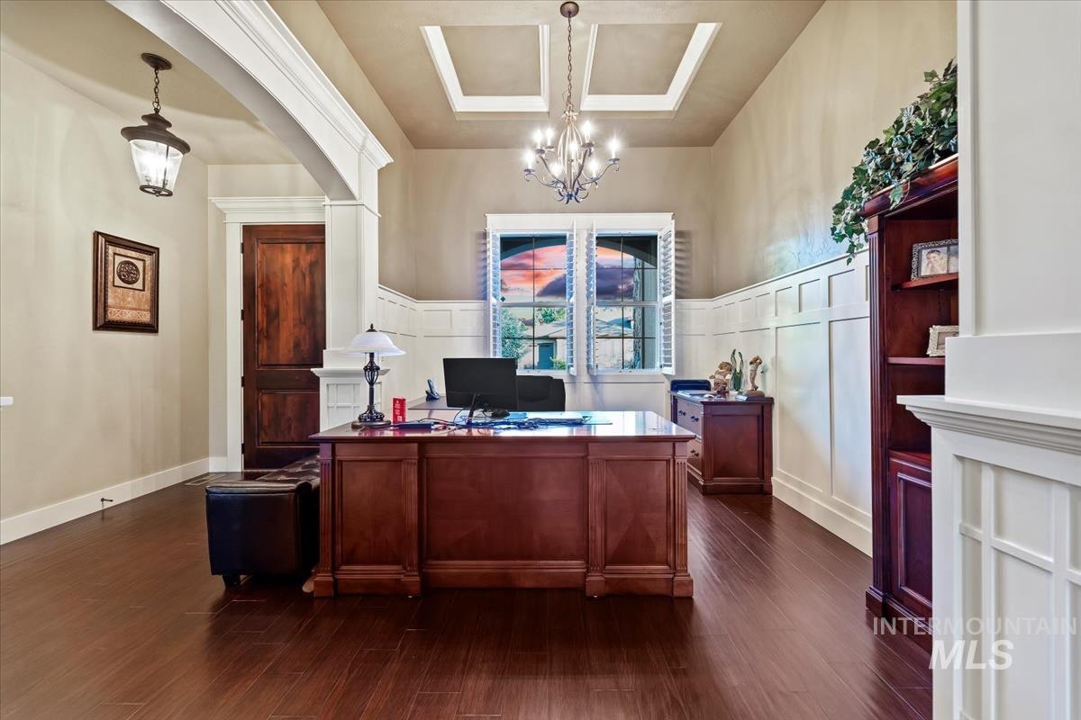 3880 W Magic Spruce Dr