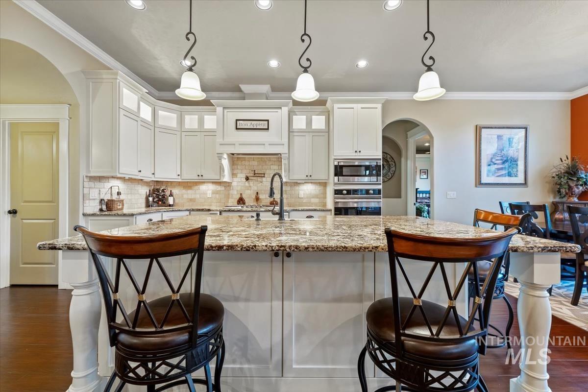 3880 W Magic Spruce Dr