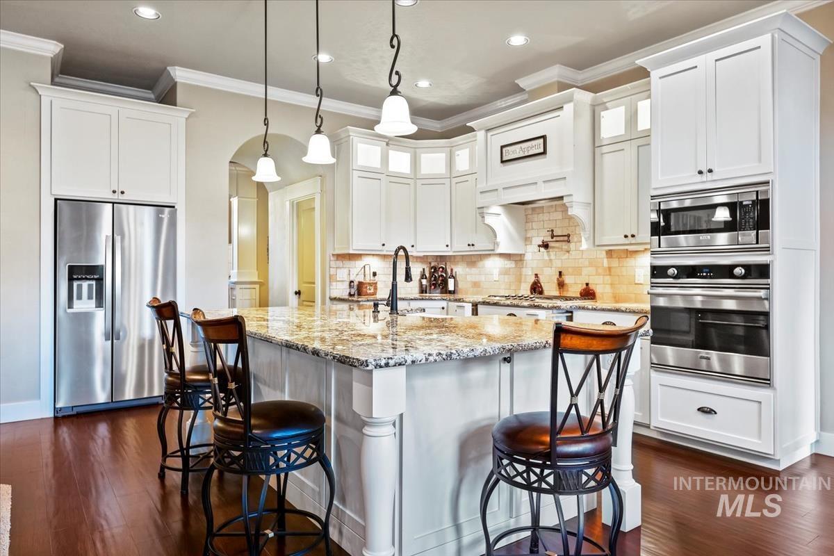 3880 W Magic Spruce Dr