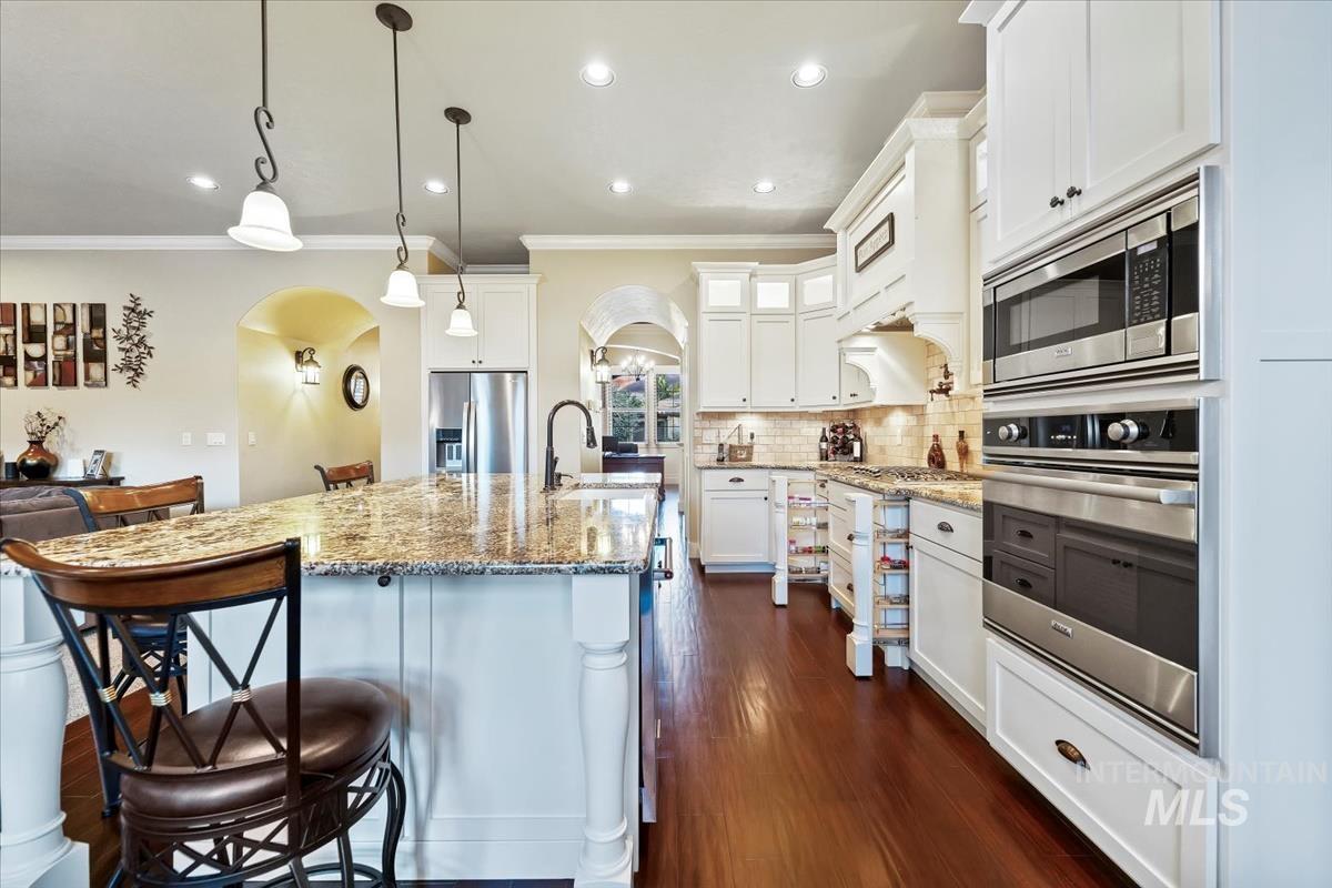 3880 W Magic Spruce Dr