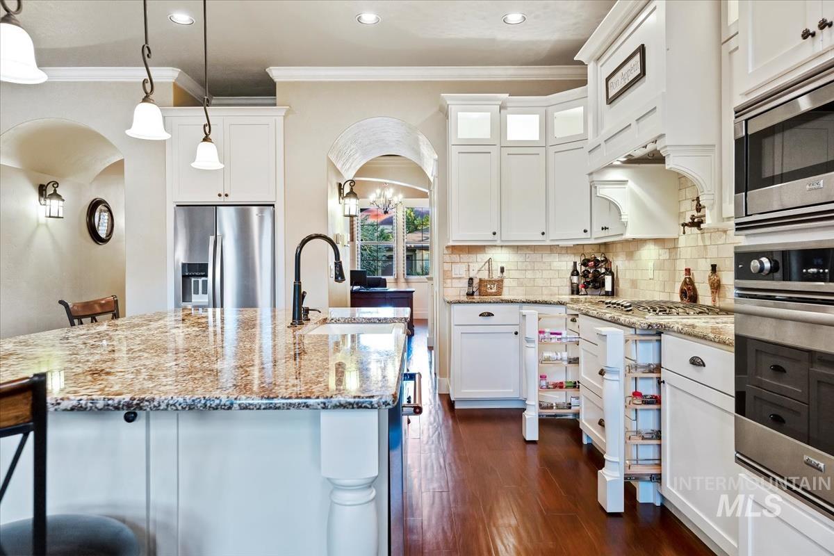 3880 W Magic Spruce Dr