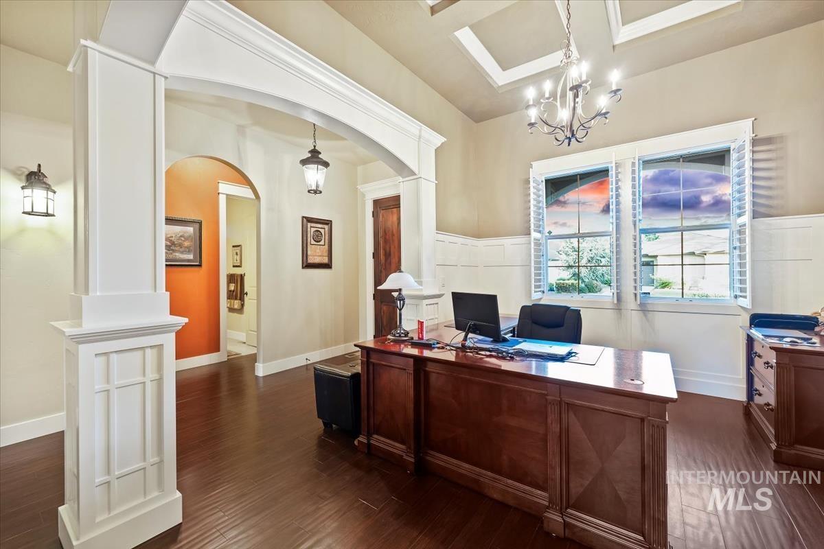 3880 W Magic Spruce Dr