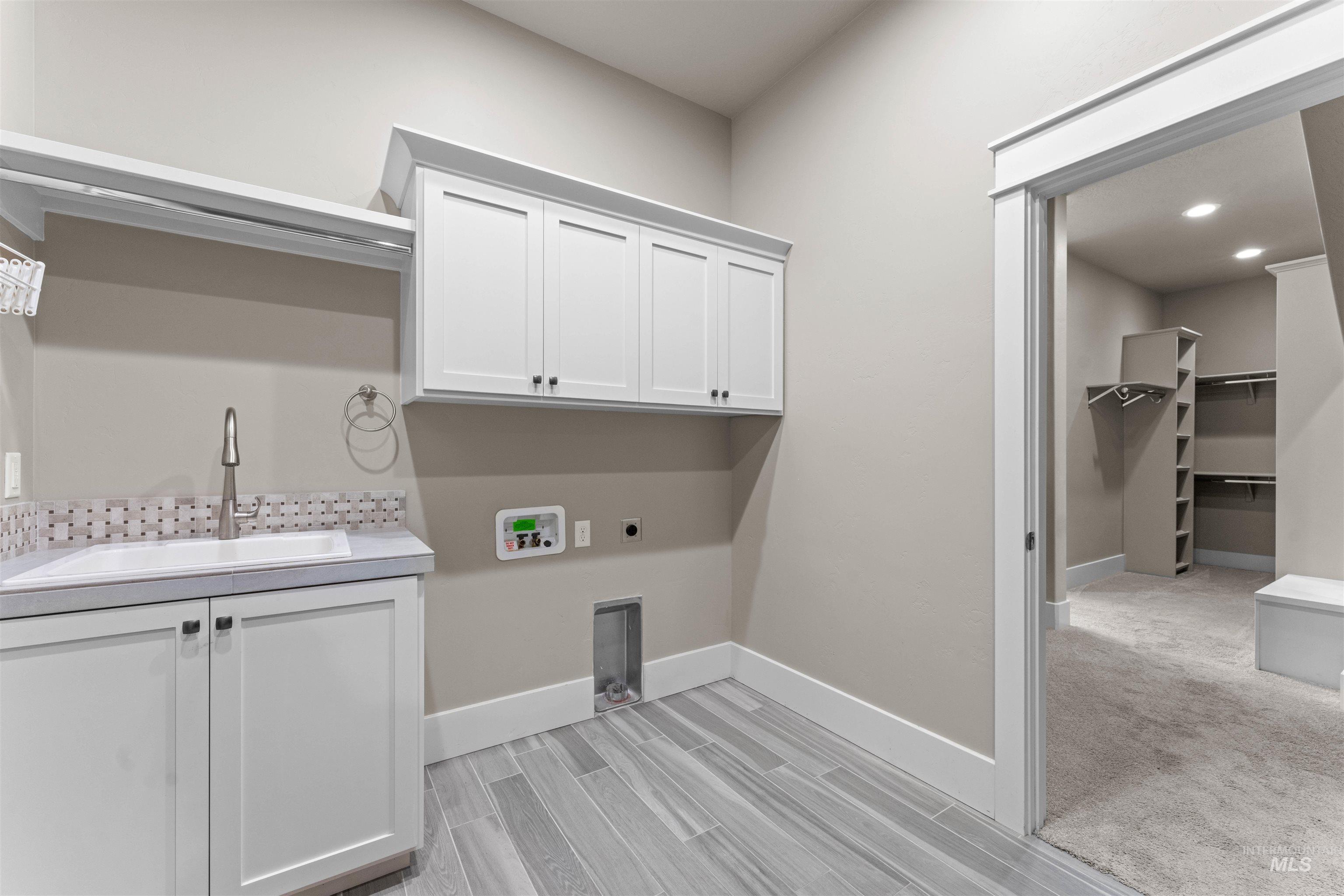 3636 W Heidelberg St