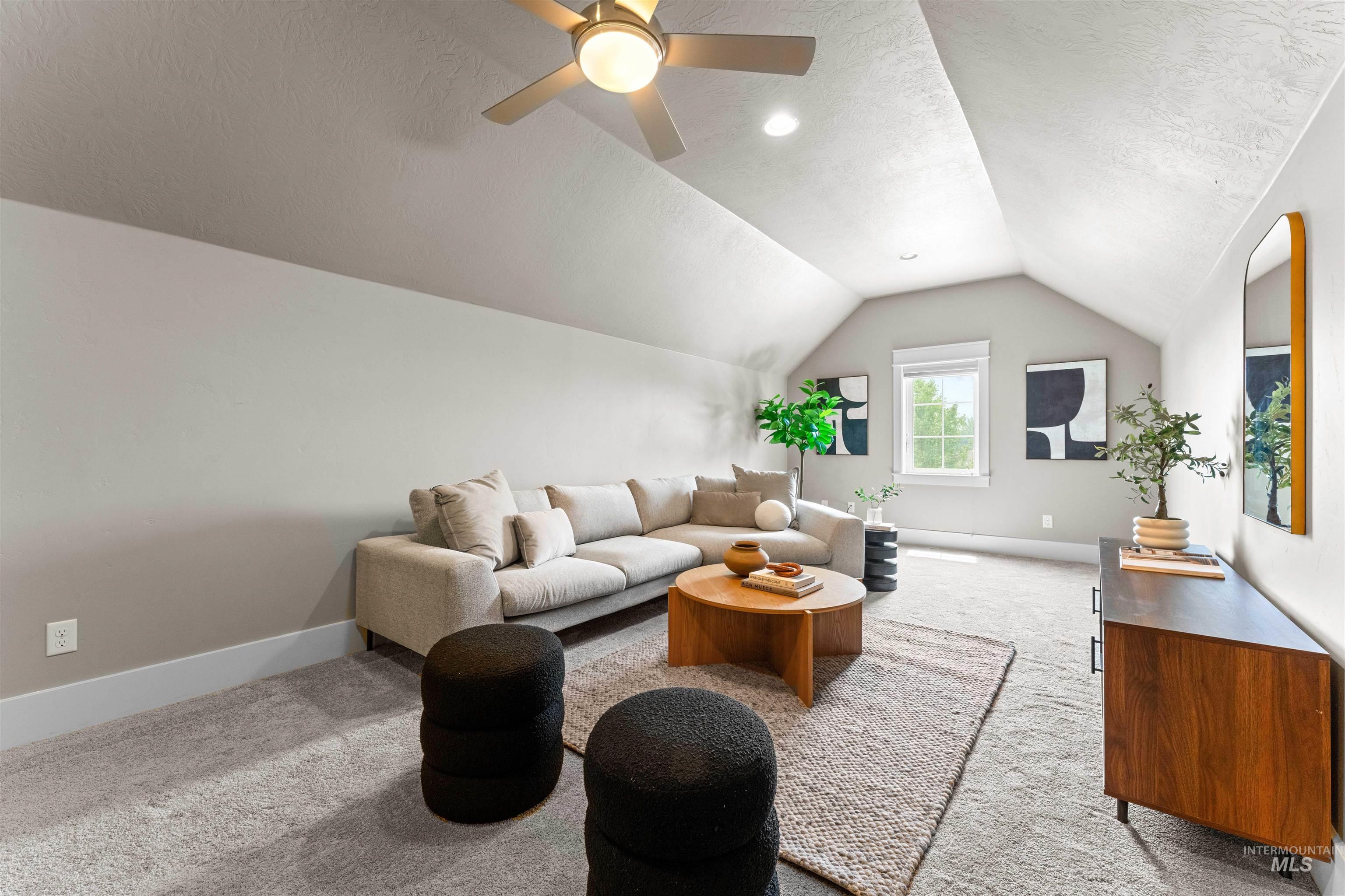 3636 W Heidelberg St