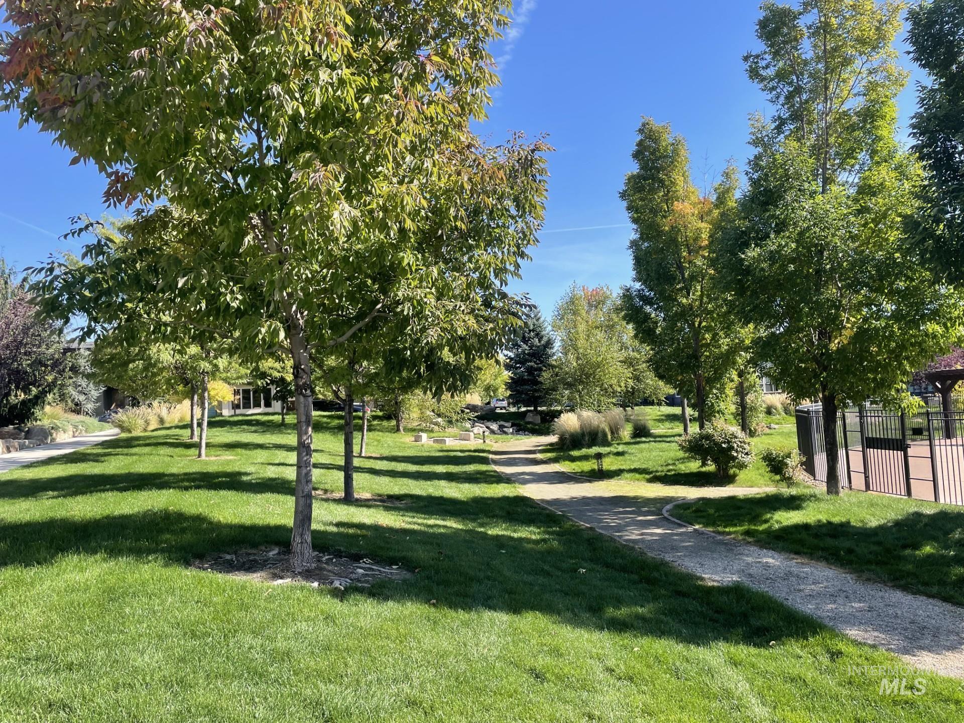 2768 S Trailwood Way