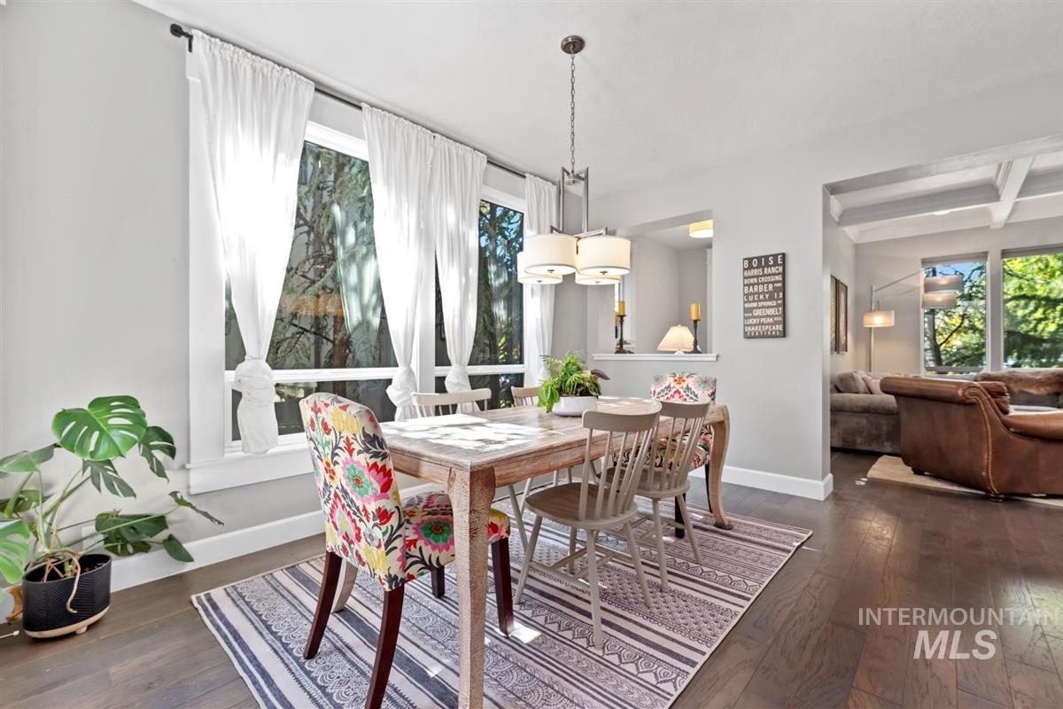 2768 S Trailwood Way