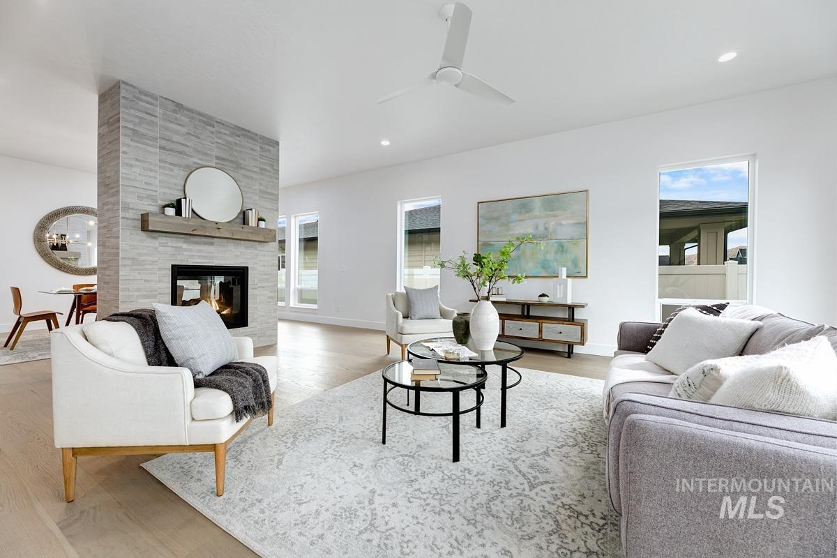 13456 N Tierra Linda Way