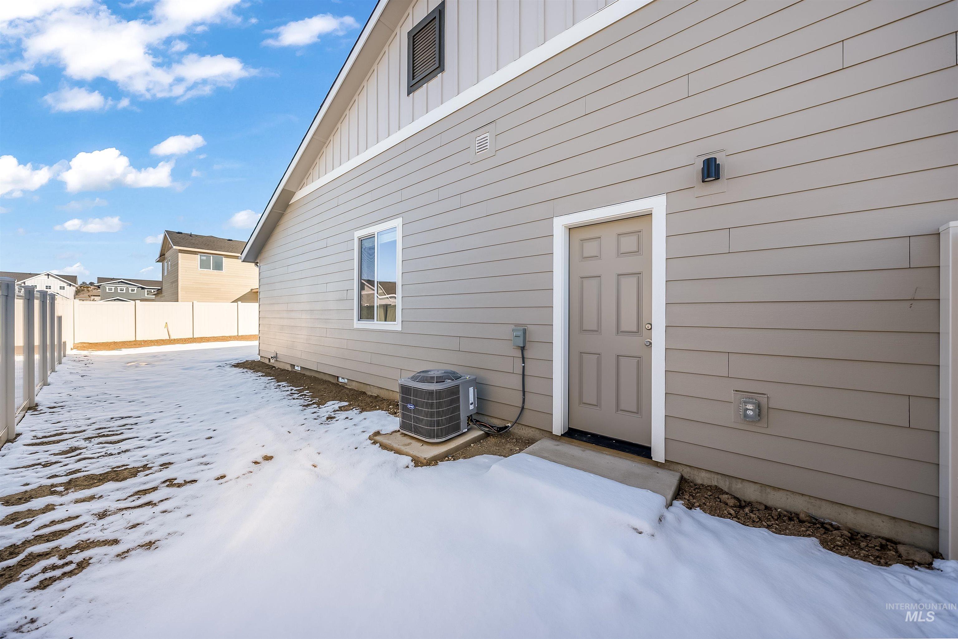 12490 W Pine Grass St